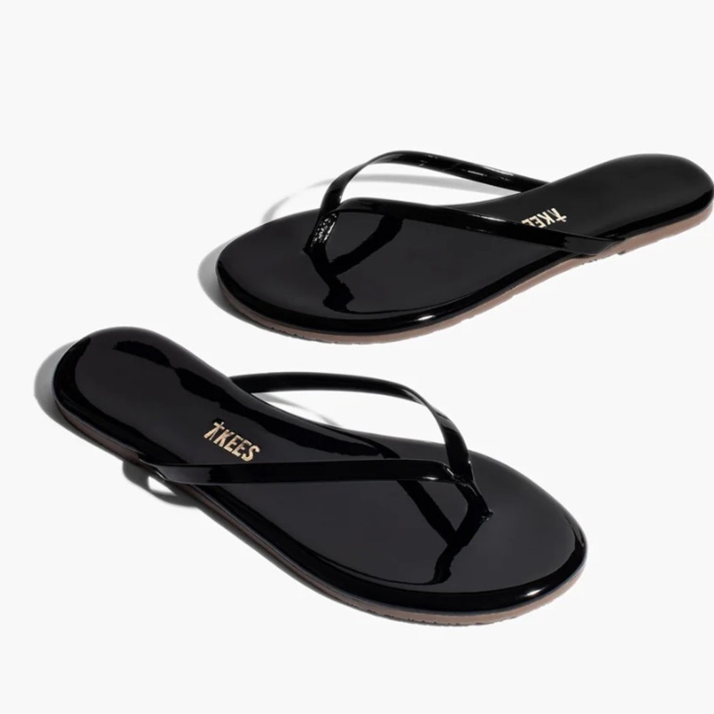 Tkees Lily Glosses in Licorice - new with tag - shoe bag included